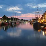 Berringer, Anker, direkt an der Promenade