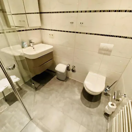 Apartment Berringer, Anker, Direkt An Der Promenade Rostock